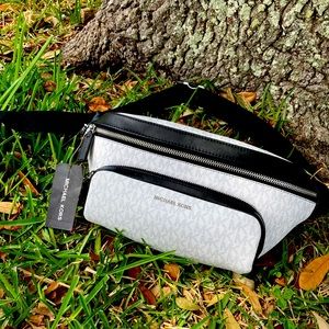 Brand New Michael Kors 2 pocket Fanny Pack